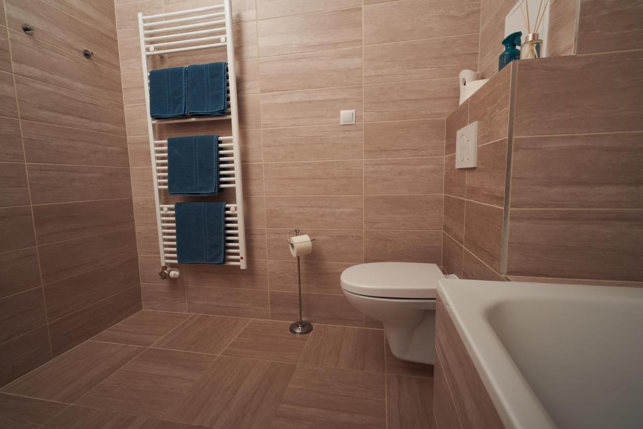 Apartman A&M Banská Bystrica Esterno foto
